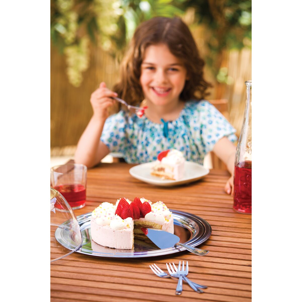 Tramontina Ciclo stainless steel cake dish with dome cover